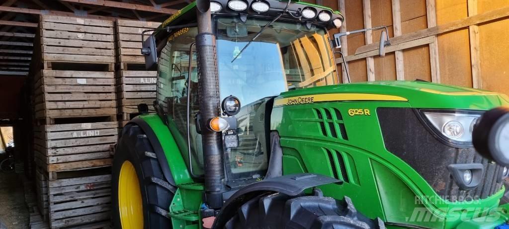 John Deere 6125 R 曳引機