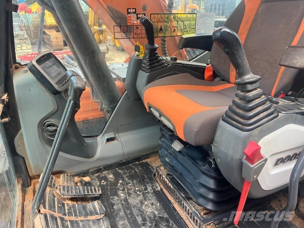 Doosan DX 140 LC 履帶式 挖土機/掘鑿機/挖掘機