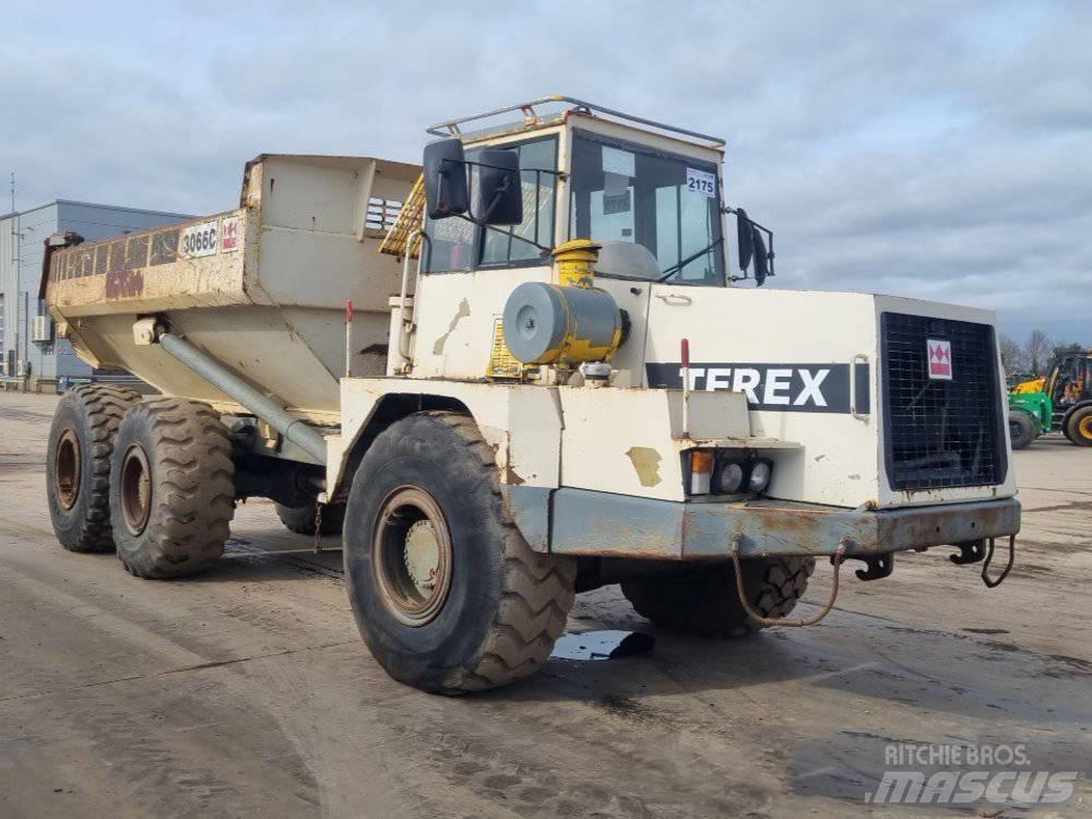 Terex 3066 C 鉸接式起吊車