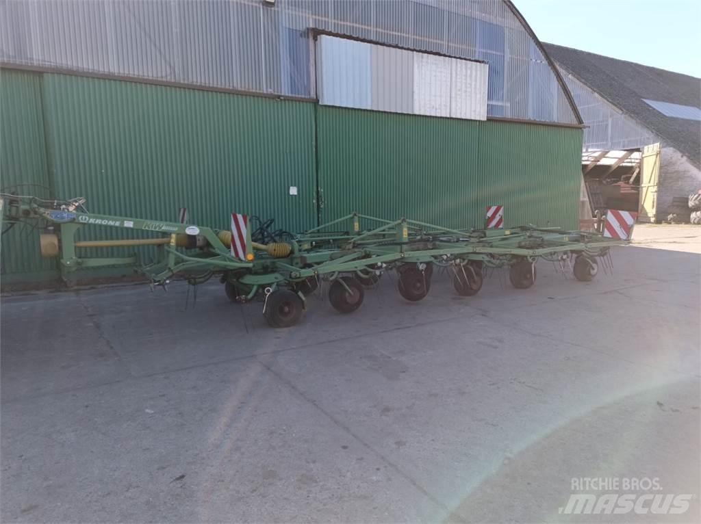 Krone KW1302/12T 耙與翻草機
