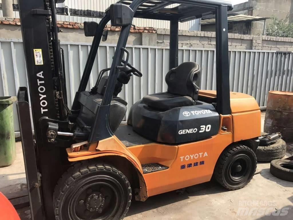 Toyota FD 30 柴油卡車