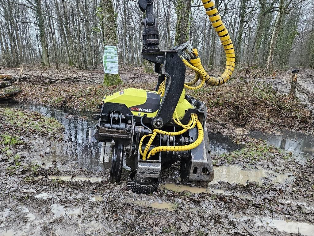Neuson 243 HVT 收穫機