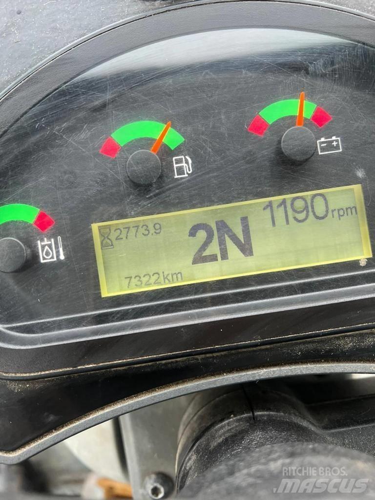 CAT 906M 輪胎式裝載機