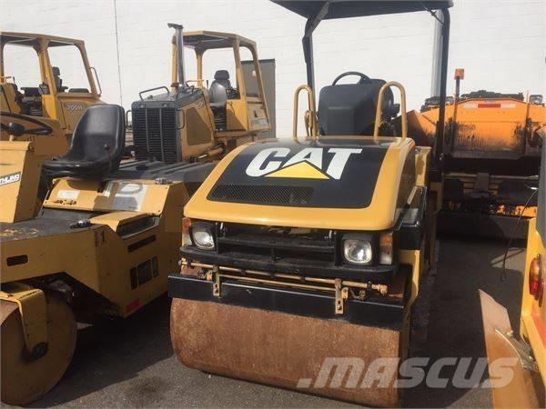CAT CB 334 D 雙輪滾壓機