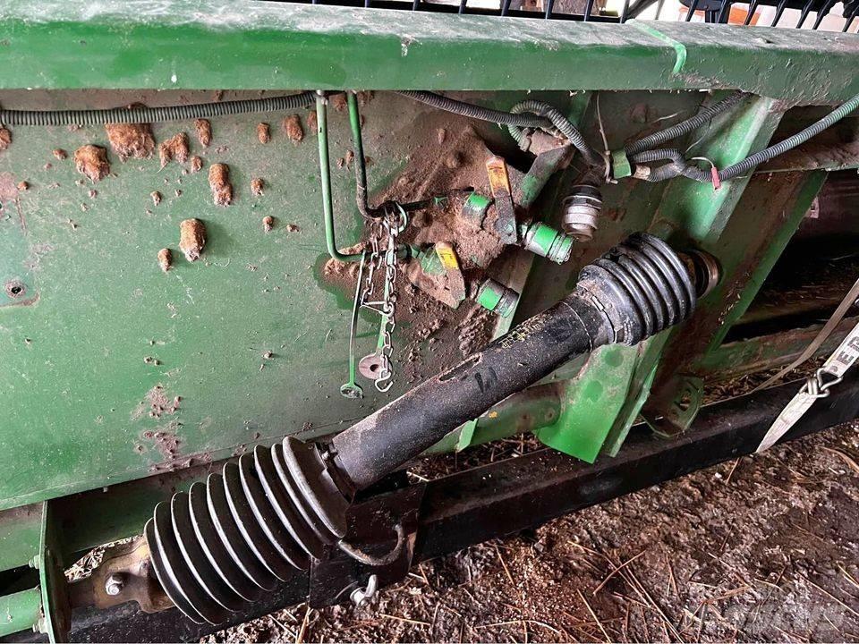 John Deere 925 聯合收割機頭