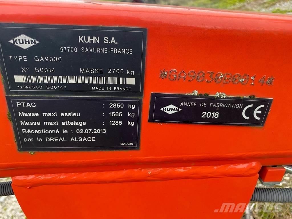 Kuhn GA 9030 堆草機