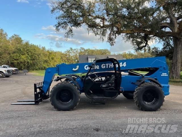 Genie GTH 844 伸縮臂操作車