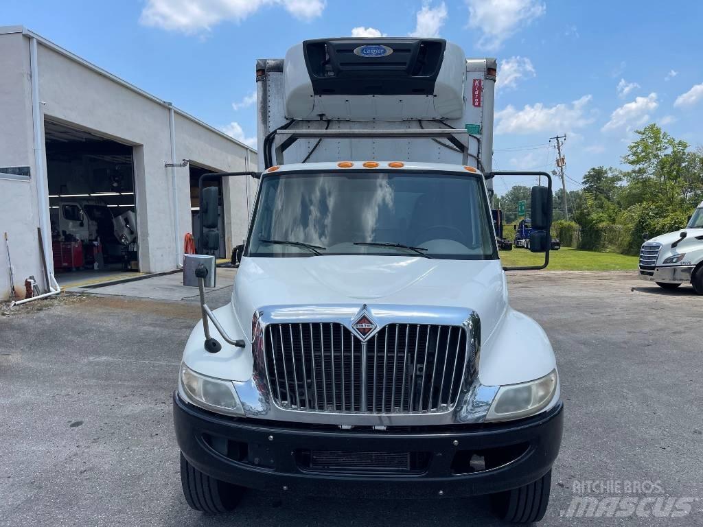 International 4300 溫控卡車