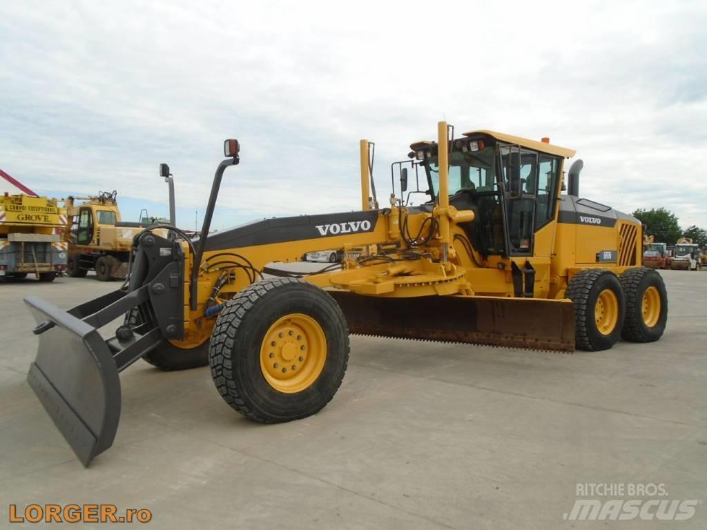 Volvo G 976 平土機