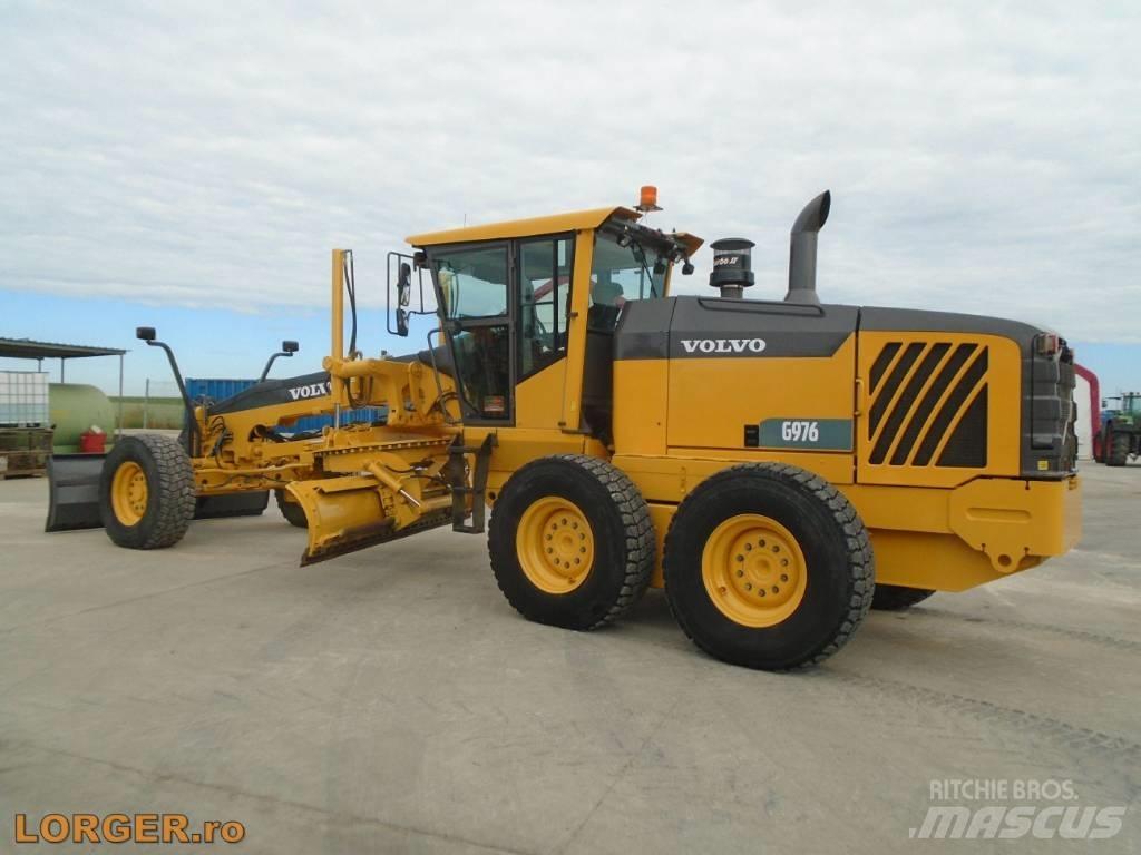 Volvo G 976 平土機