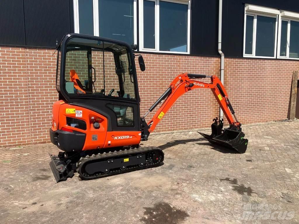 Kubota KX019 4 小型挖土機/掘鑿機<7t(小型挖掘機)