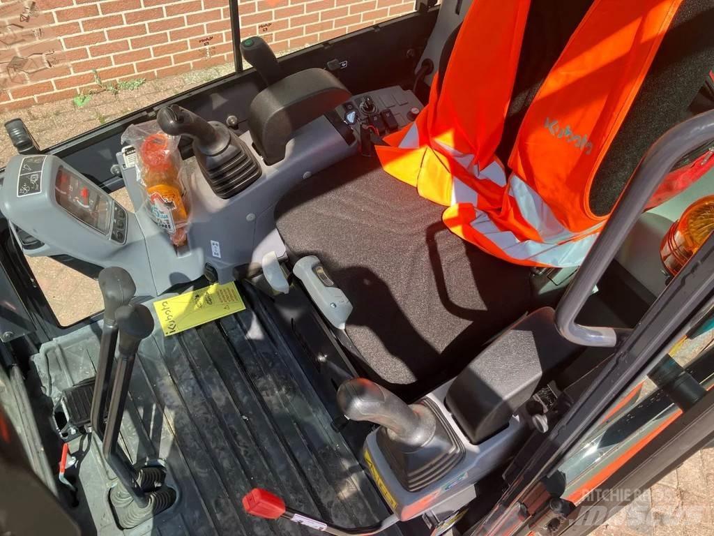 Kubota KX019 4 小型挖土機/掘鑿機<7t(小型挖掘機)