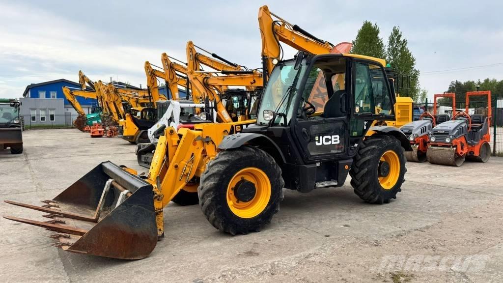 JCB 531-70 伸縮輪式裝載機