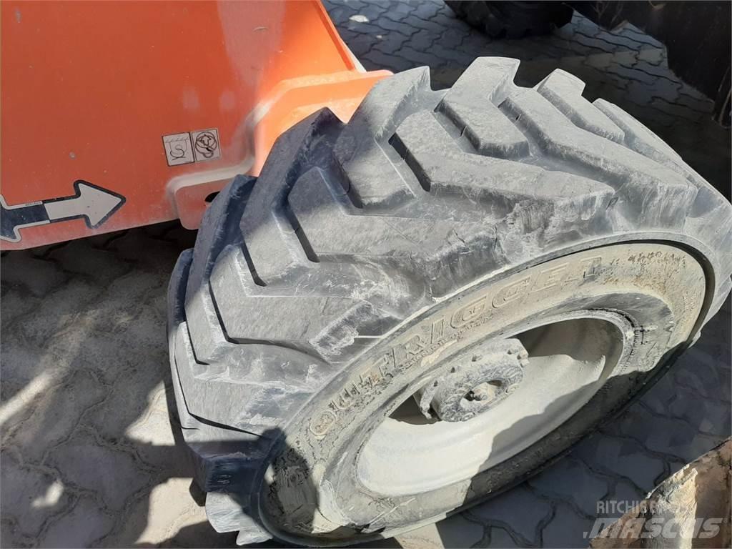 JLG 460SJ 伸縮臂高空作業車