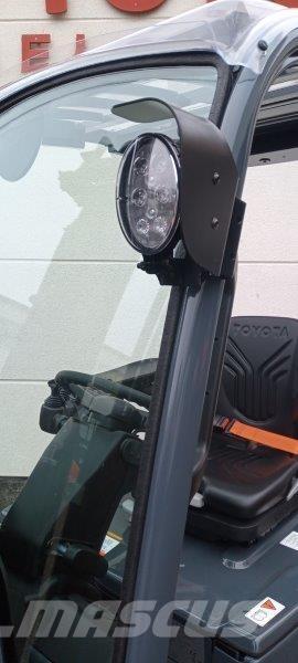 Toyota 8FBM18T 電動堆高機