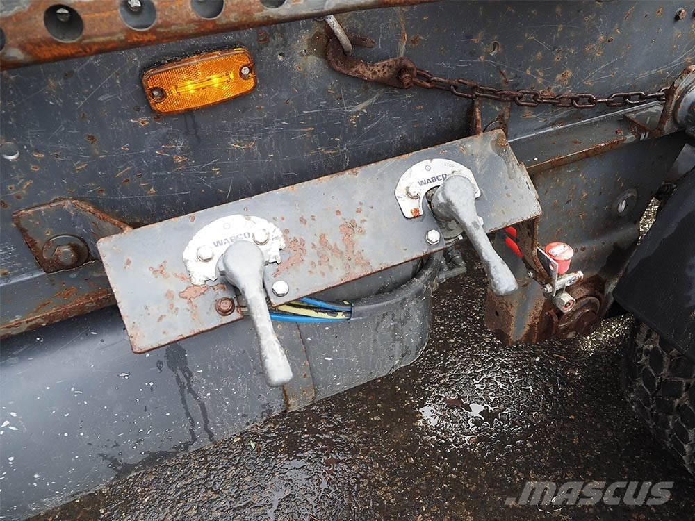 Närko 5 aks. 木材拖車