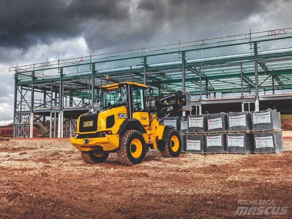 JCB 411 輪胎式裝載機