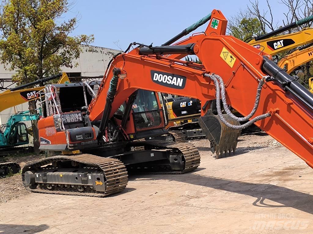 Doosan DX 300 中型挖土機/掘鑿機/挖掘機 7t-12t