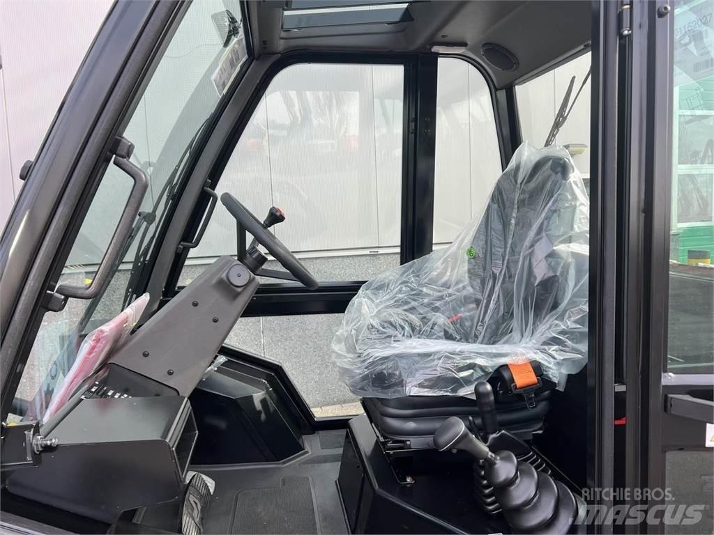 Manitou M30-4 越野車