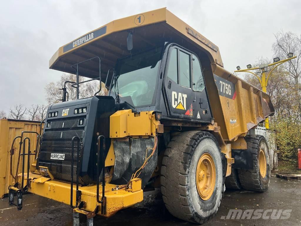 CAT 775 G 鉸接式起吊車