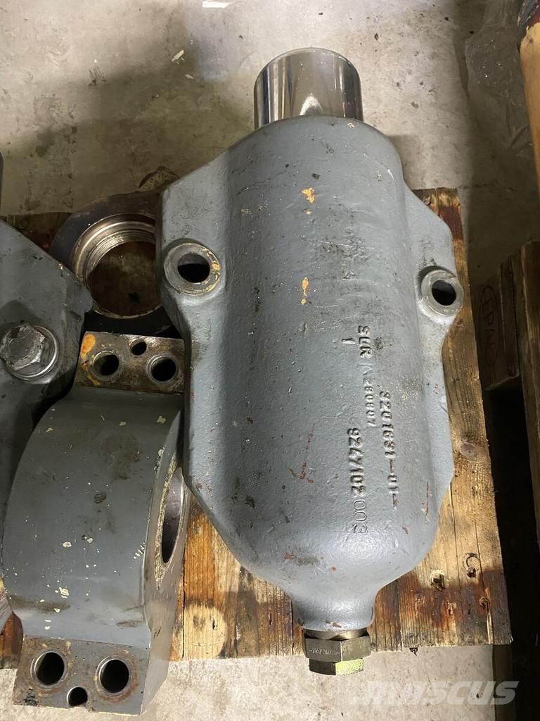 Liebherr A934C 油壓