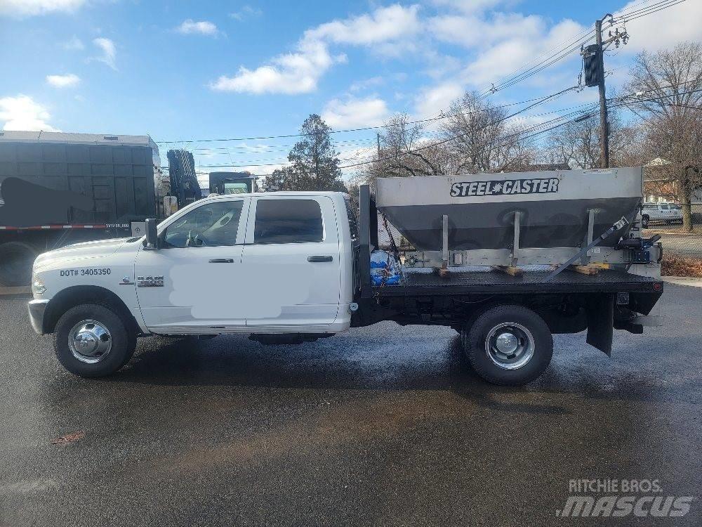 Dodge Ram 3500 平板式/側卸式卡車