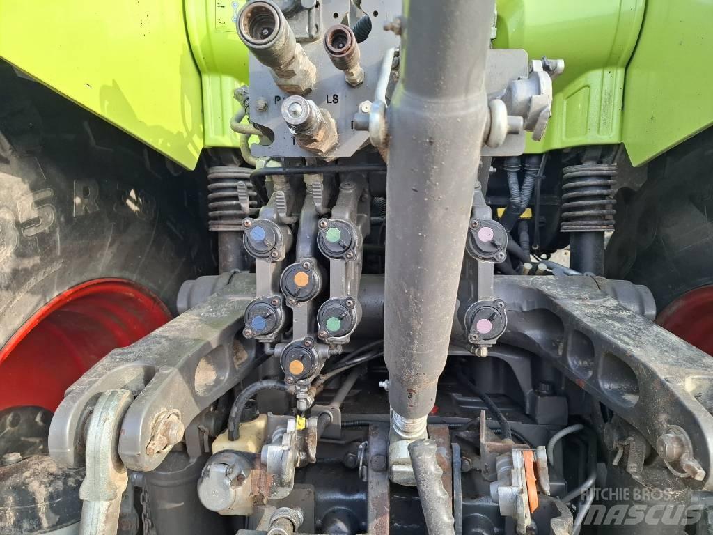 CLAAS Axion 810 曳引機