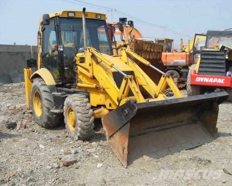 JCB 3CX 反鏟裝載機