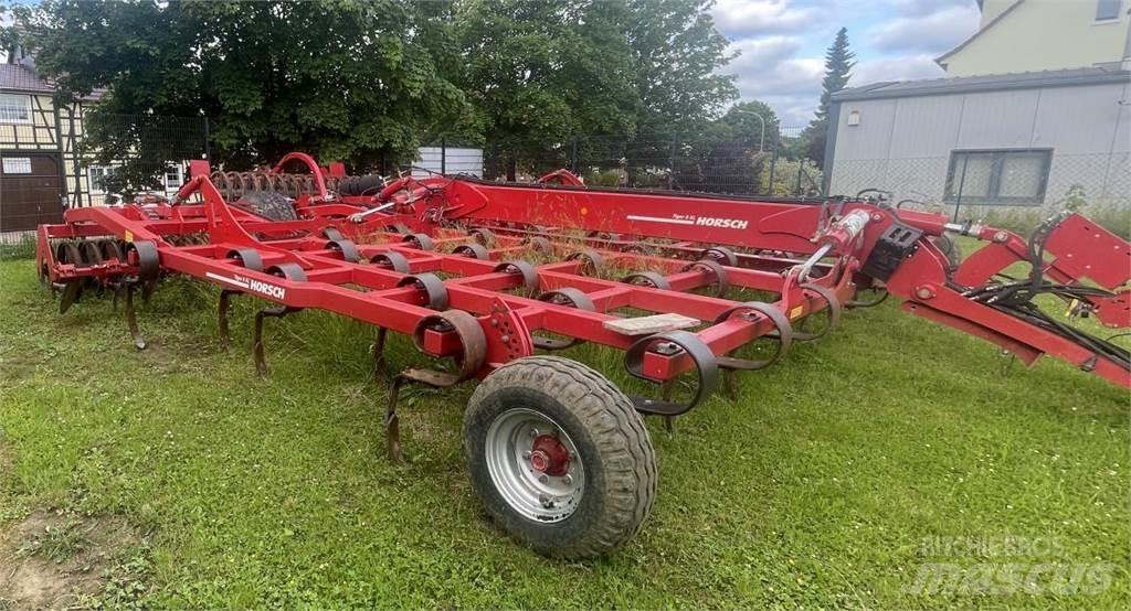 Horsch Tiger 8 XL 中耕管理機