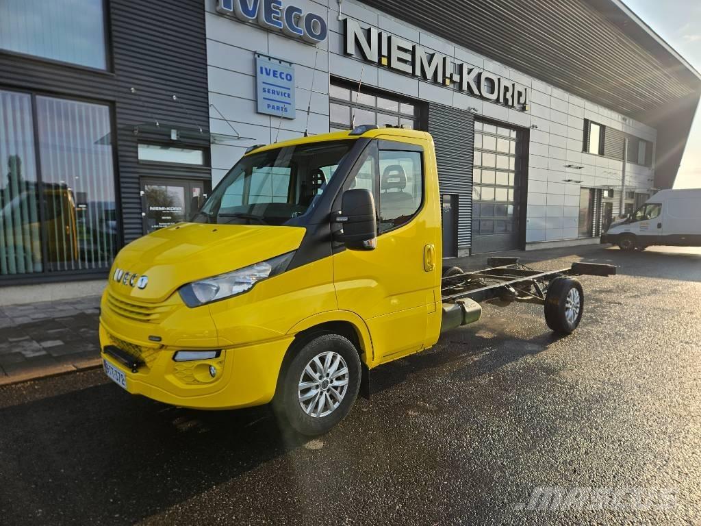 Iveco 35S18 車廂