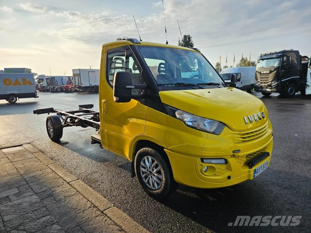 Iveco 35S18 車廂