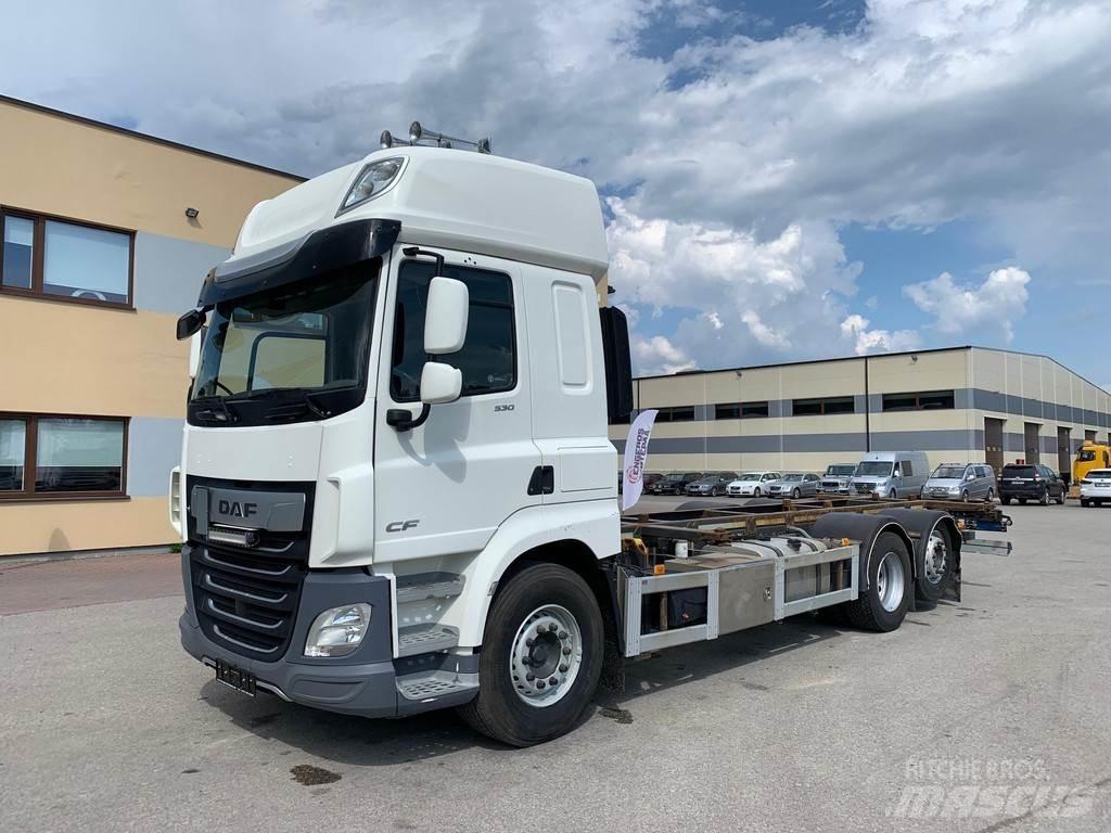 DAF CF 530 6x2 + BDF 貨櫃框架卡車