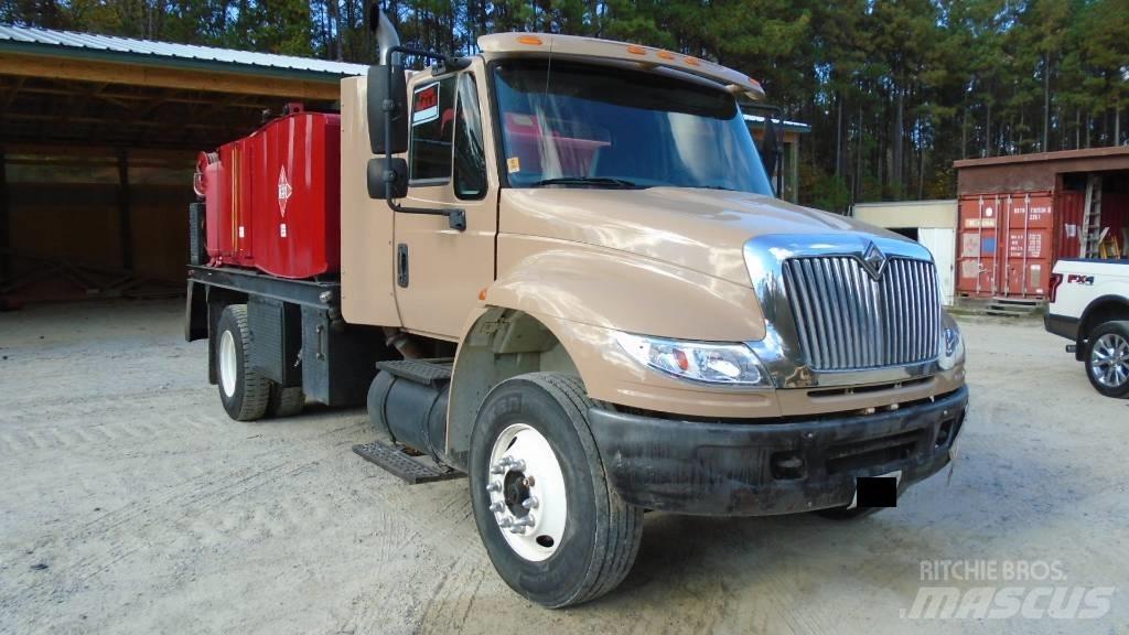 International 8500 運油車