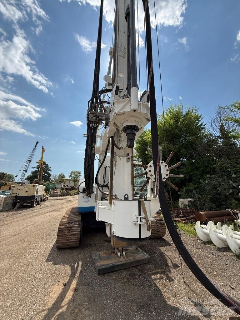 Soilmec R 210 打樁機
