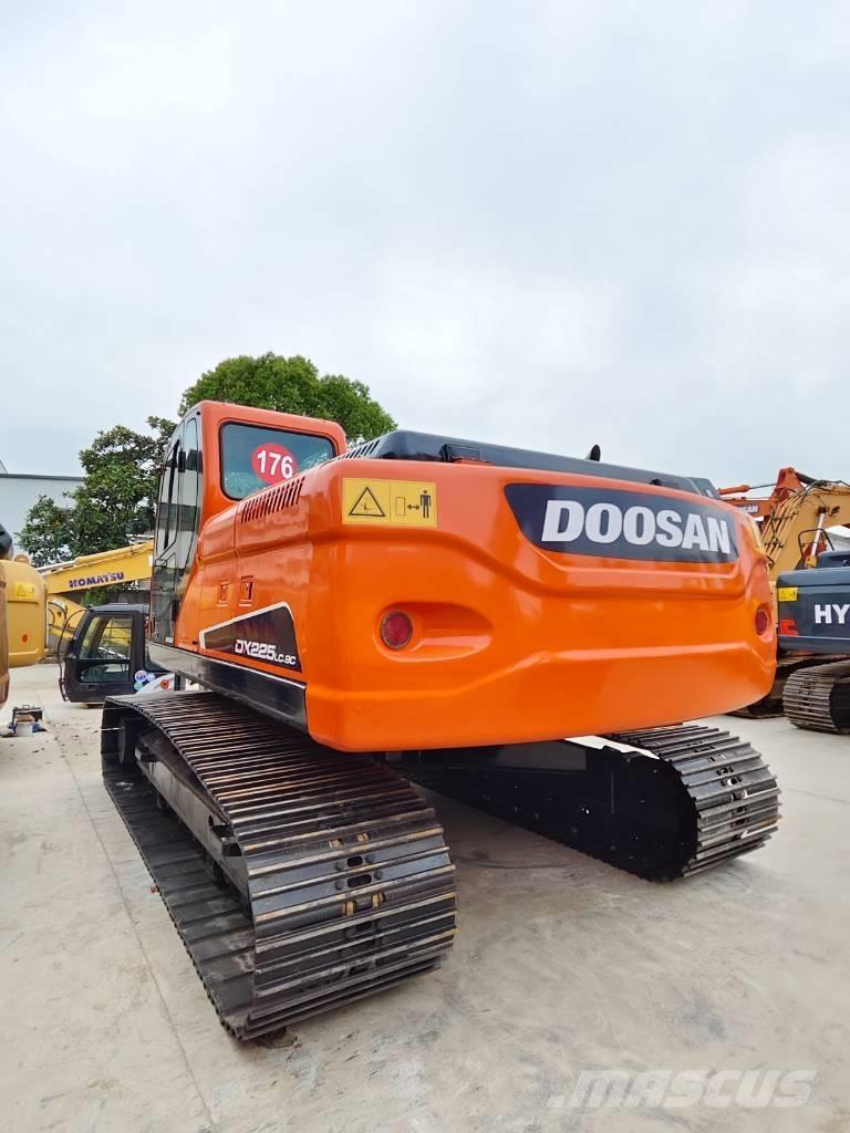 Doosan DX 225 LC-9C 履帶式 挖土機/掘鑿機/挖掘機