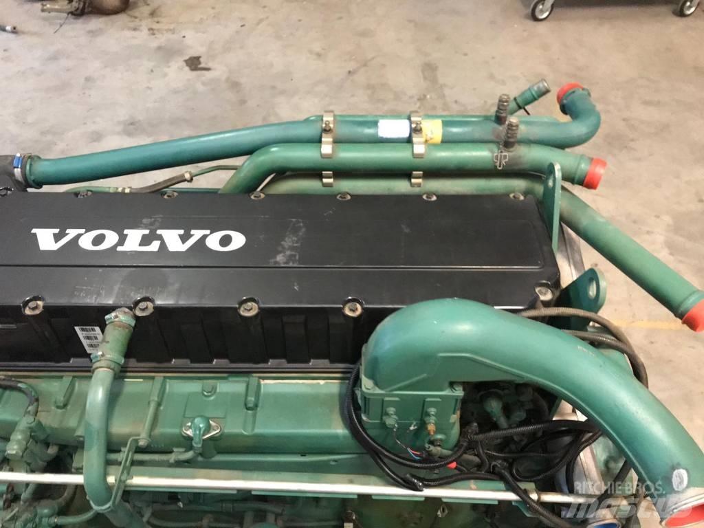 Volvo D12 引擎/發動機