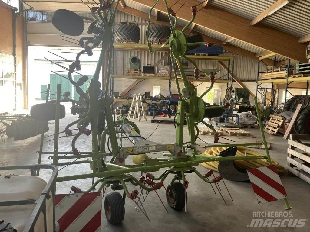 CLAAS VOLTO 64 耙與翻草機