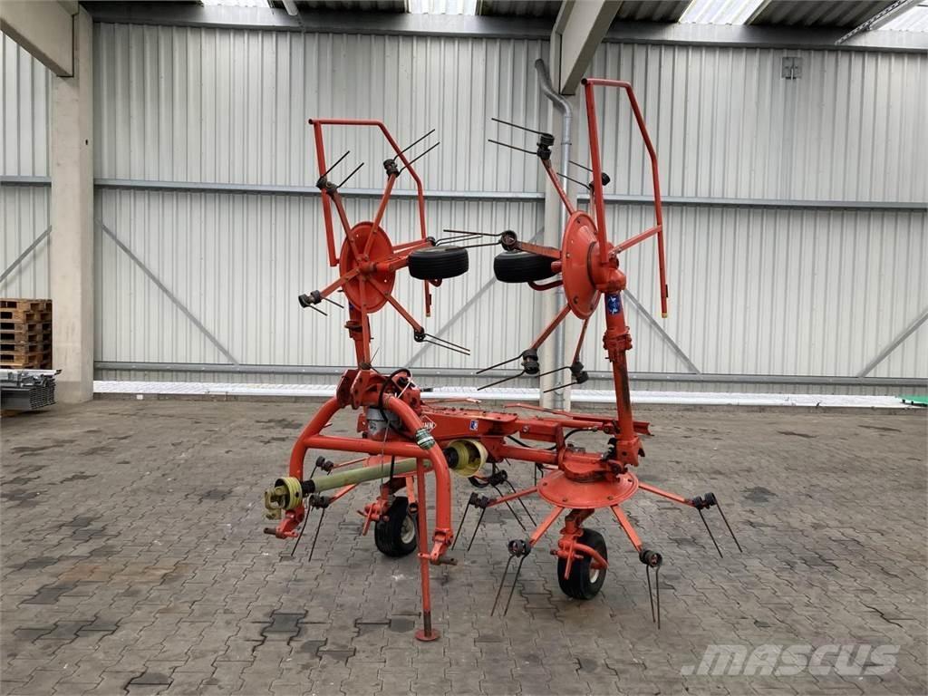 Kuhn GF 5001 MH 耙與翻草機