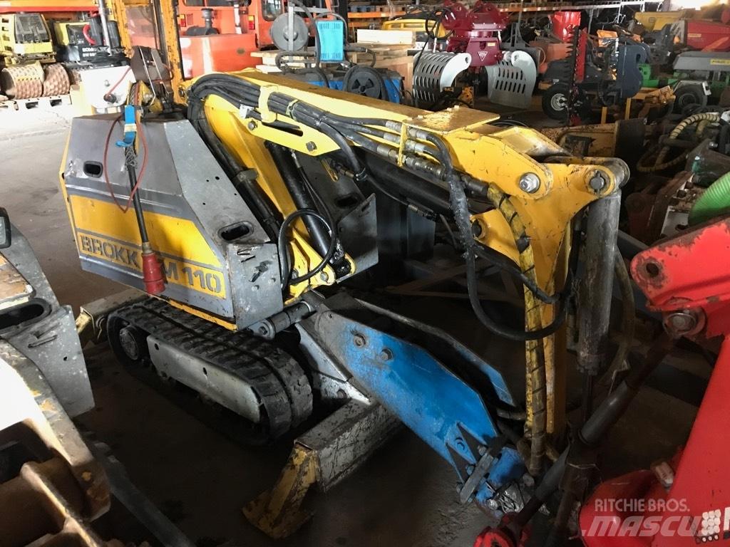 Brokk BM110E 小型挖土機/掘鑿機<7t(小型挖掘機)