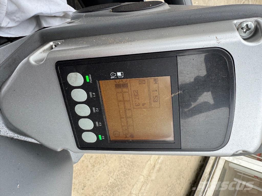 Yanmar SV17VT (25293) 小型挖土機/掘鑿機<7t(小型挖掘機)