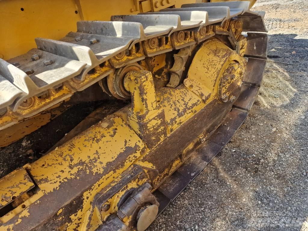 CAT D 6 D 履帶推土機