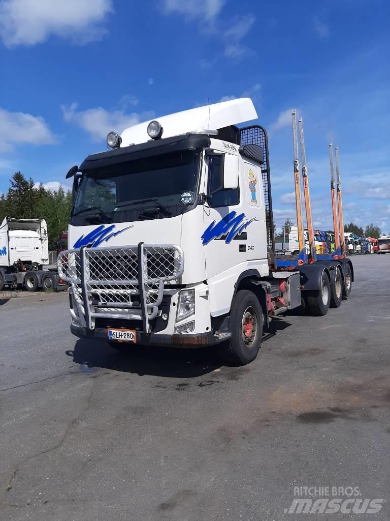 Volvo FH 13 木材貨車