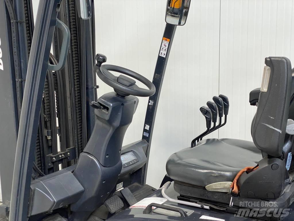 Doosan B20T-7 電動堆高機