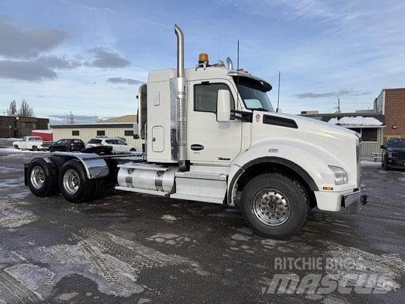 Kenworth T880 曳引機組件