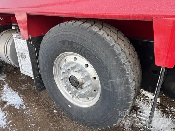 Kenworth T880 傾卸式卡車