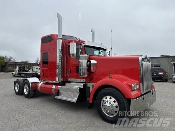 Kenworth W900L 曳引機組件