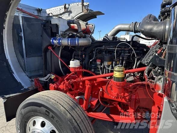 Peterbilt 389 曳引機組件