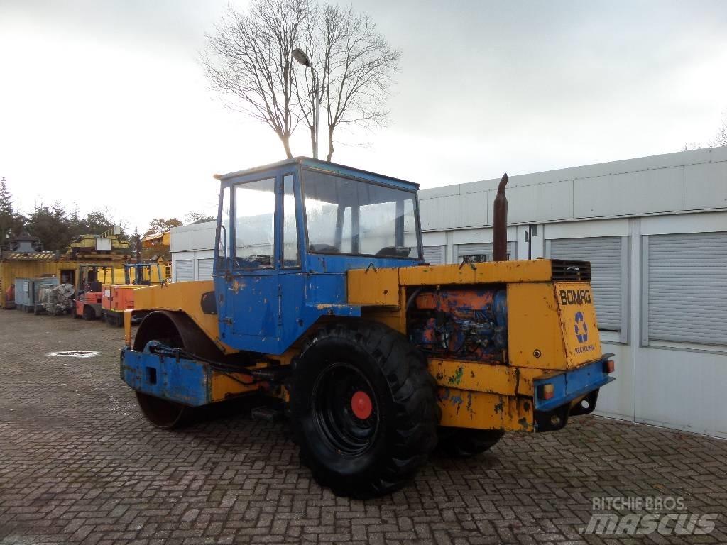 Bomag 10 ton 複合式滾壓機