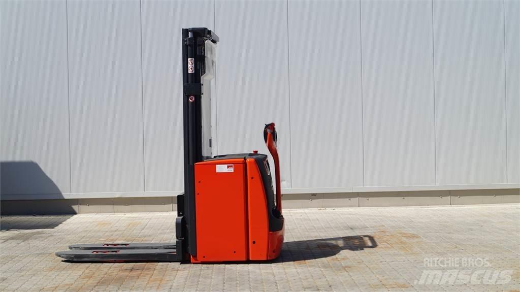 Linde L20i 行走控制式堆積機