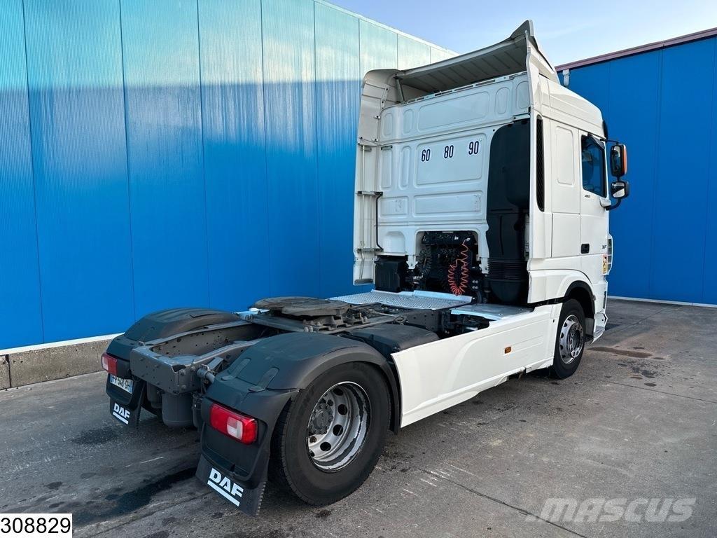 DAF XF 480 EURO 6 曳引機組件